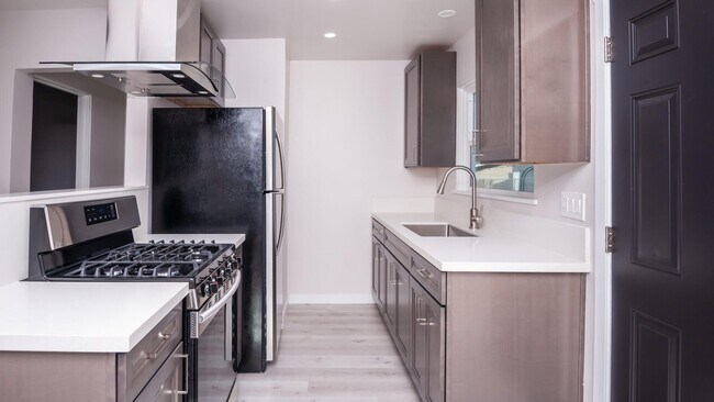 Building Photo - Upgraded 1 Bed, 1 Bath in National City!