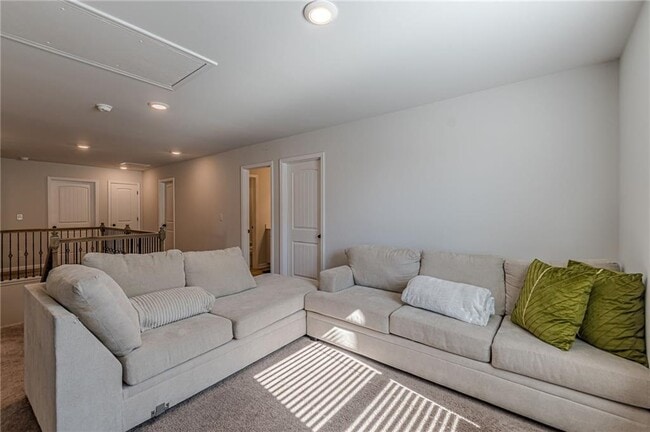 Building Photo - 4876 Elm Leaf Dr