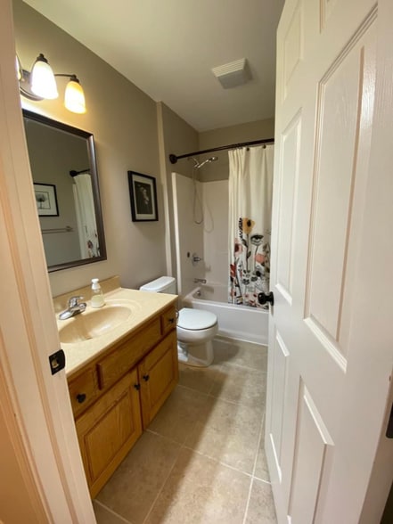 Building Photo - 417 Stone Grove Dr