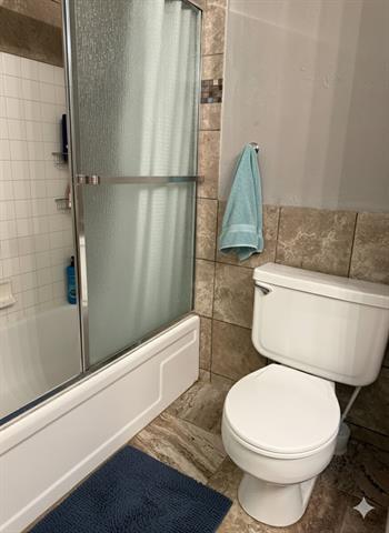 Building Photo - 616 E Main St