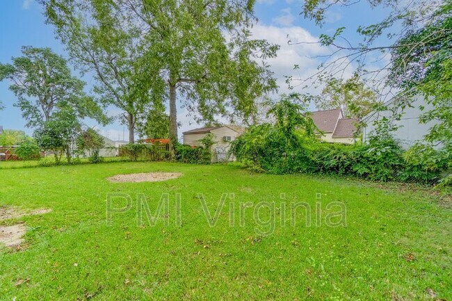 Building Photo - 3424 Argonne Ave