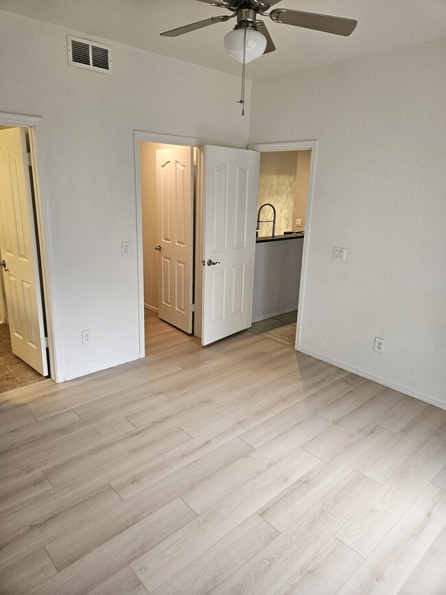 Building Photo - 14145 N 92nd St