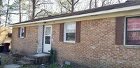 Building Photo - 313-313 Hurdle Dr