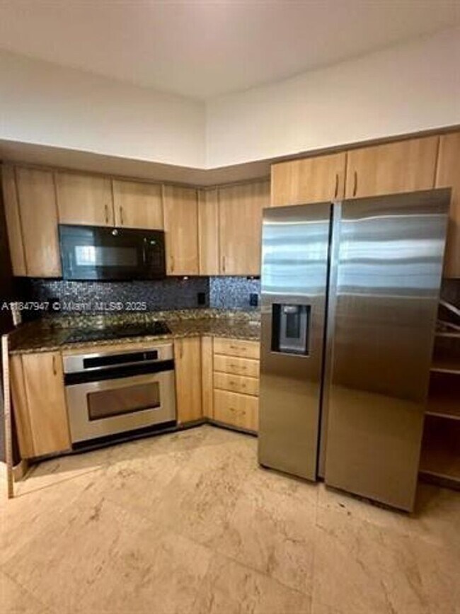 Building Photo - 140 Meridian Ave