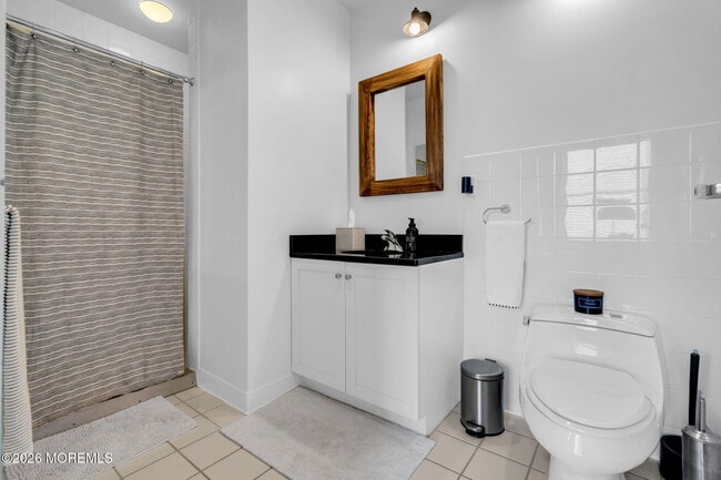 Building Photo - 501 Grand Ave