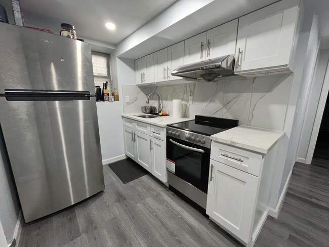 Unit 2 - 7911 32nd Ave