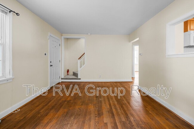 Building Photo - 819 Boroughbridge Rd