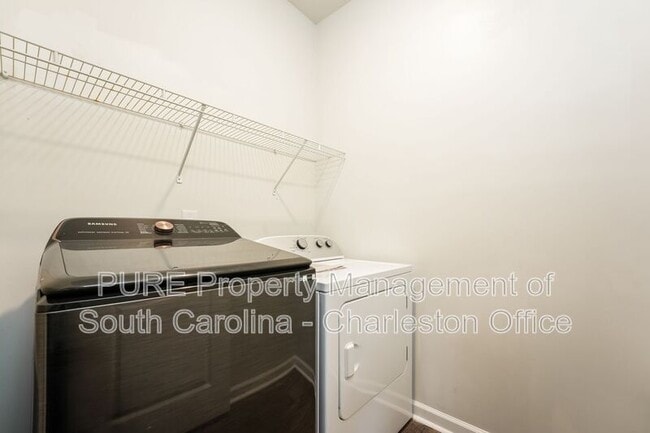 Building Photo - 142 Smt Vw Dr
