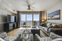 Building Photo - 9900 S Thomas Dr