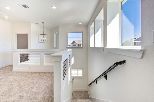 Building Photo - 1419 Shaded Rock Dr