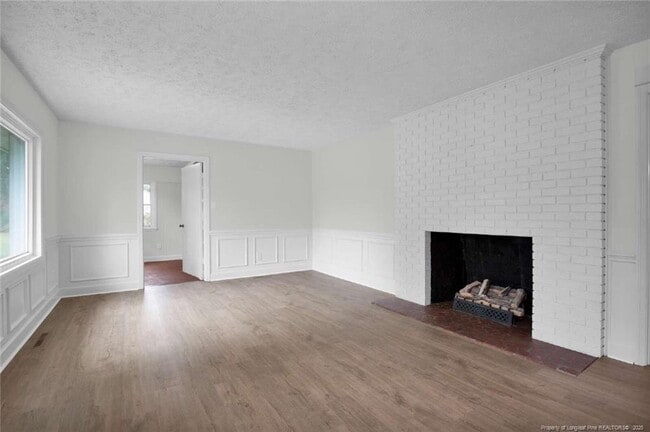 Building Photo - 301 Fairfield Rd