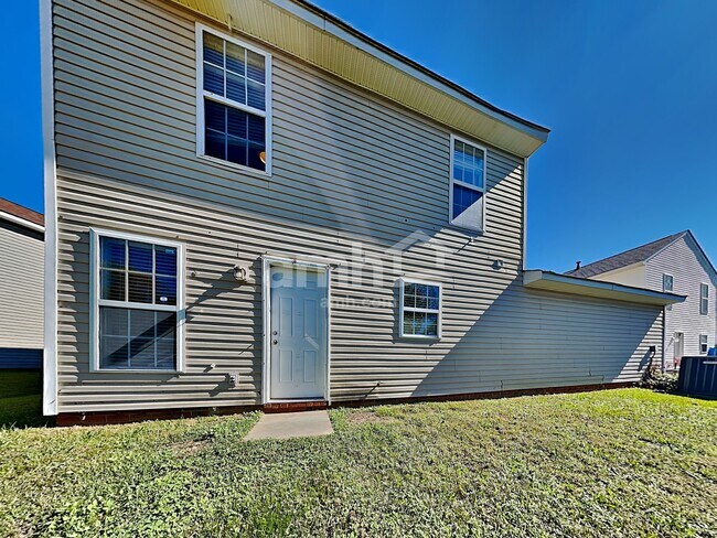 Building Photo - 4945 Hopewood Ln