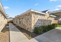 Building Photo - 2809 E Israel Ave