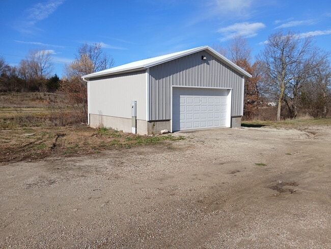 Building Photo - 19221 Old US Hwy 75