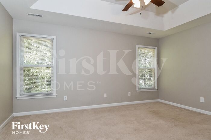 Building Photo - 1503 Groveland Trail