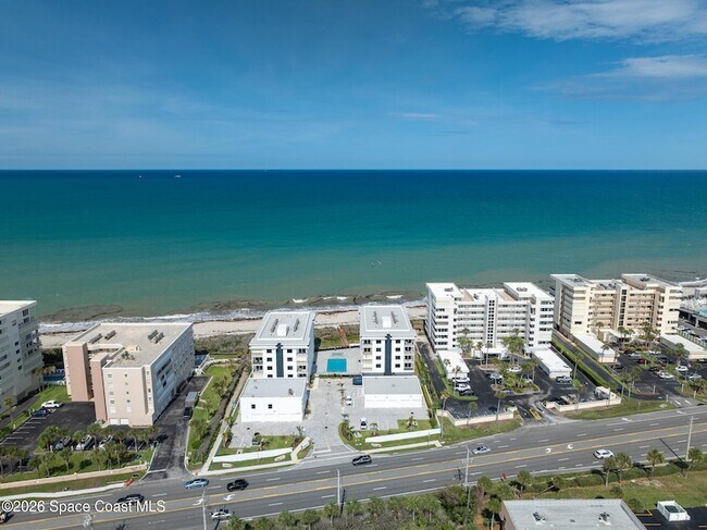 Building Photo - 2765 N Hwy A1A