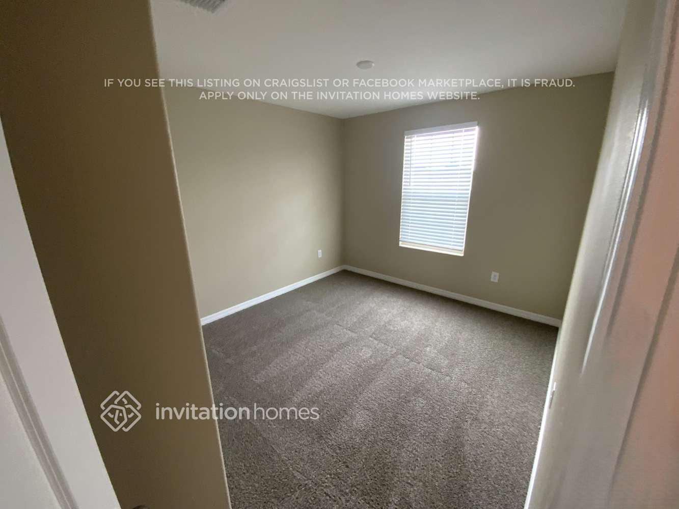 Building Photo - 5140 White Chicory Dr