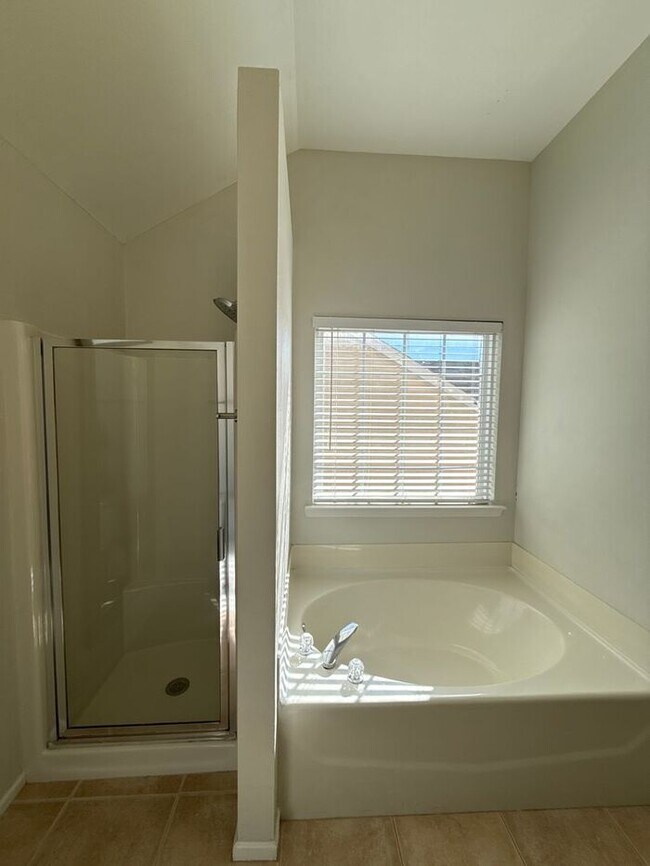 Building Photo - Southampton