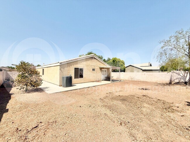Building Photo - 1793 E Pinto Dr