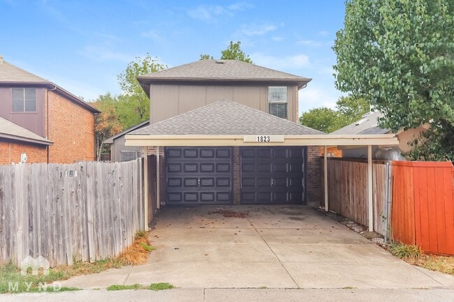 Building Photo - 1823 Cordova Dr