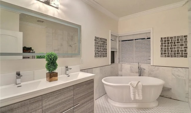 Building Photo - Now Leasing: Modern Arcadia Home – 4 Beds, 4 Baths, Premium Kitchenaid Kitchen, Three-Car Garage ...