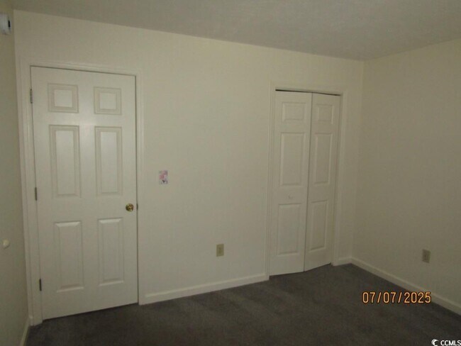 Building Photo - 4258 Pinehurst Cir
