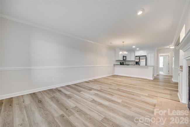 Building Photo - 13822 Queens Harbor Rd