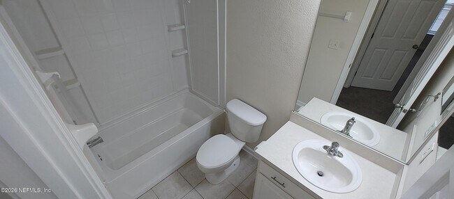 Building Photo - 4847 Parkhurst Pl