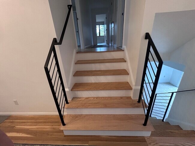 Building Photo - 44 Marla Cir