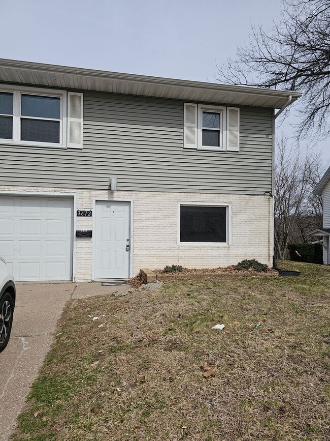 Building Photo - 3612-3612 Central Ave