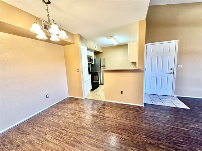 Building Photo - 45 Maleena Mesa St