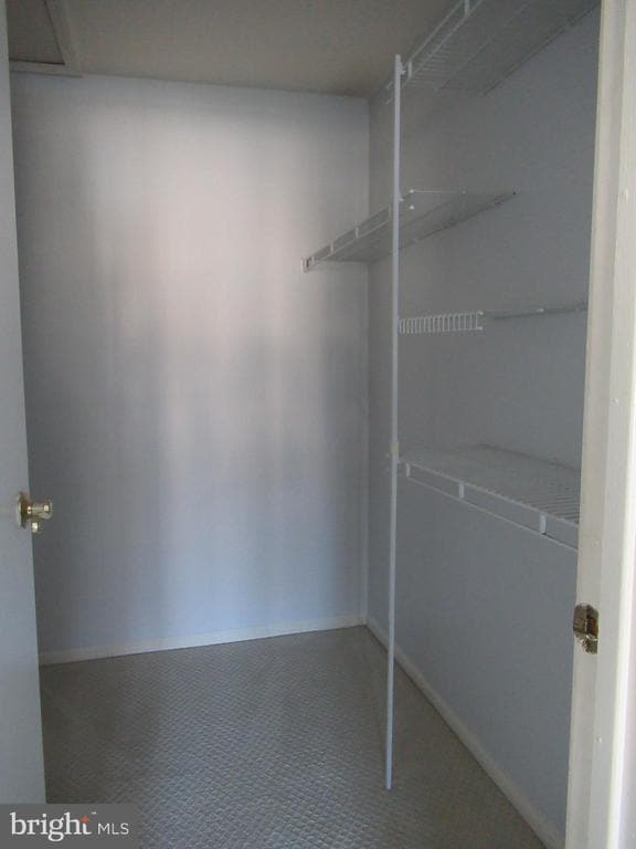 Building Photo - 14 Beverly Ct