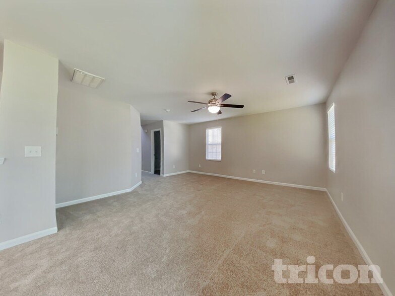 Building Photo - 507 Menlo Pk Rd