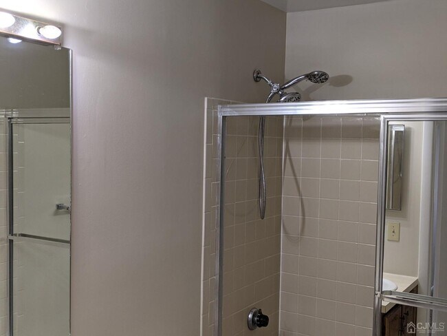 Building Photo - 5113 Ravens Crest Dr