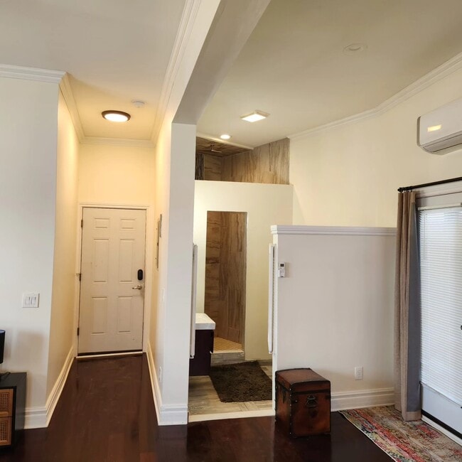 Building Photo - Soldoris