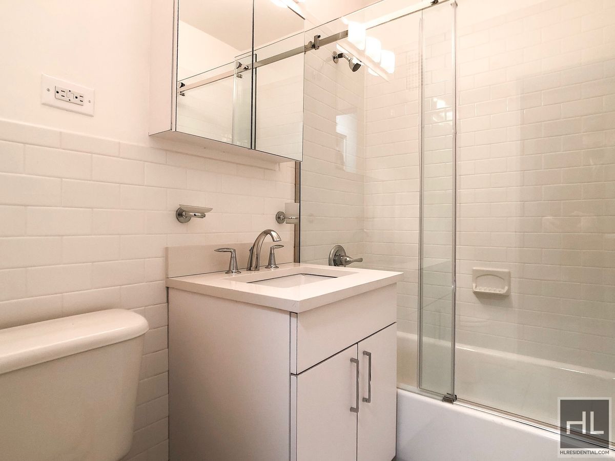 Building Photo - East 82nd Street