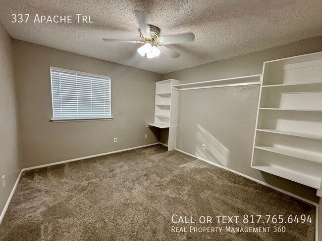 Building Photo - 337 Apache Trail