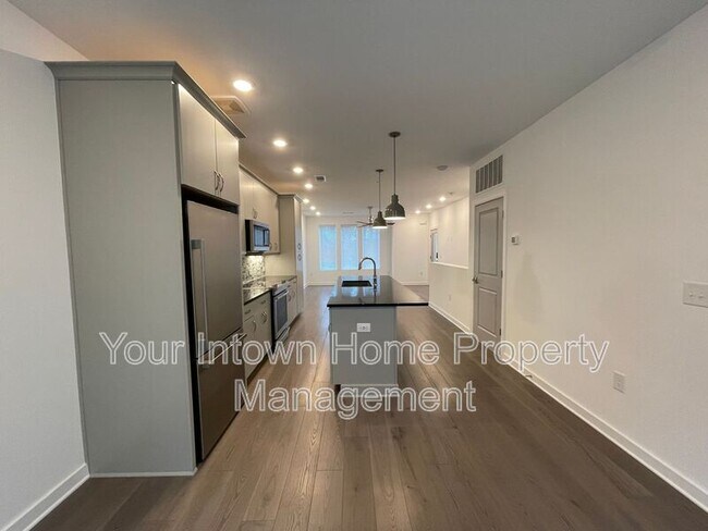 Building Photo - 407 Pratt Dr SE