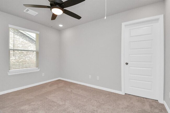 Building Photo - 27107 Newport Trce Ln
