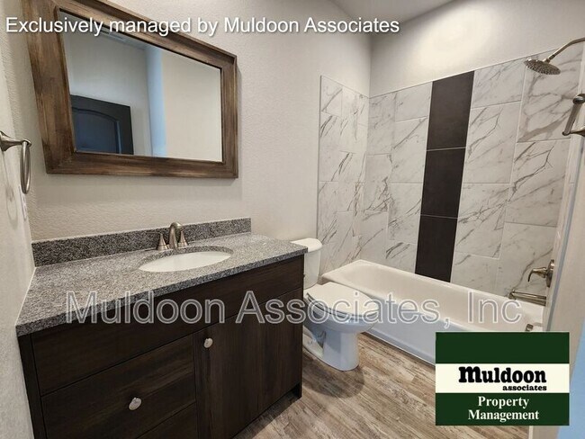 Building Photo - 896 S Harmony Dr