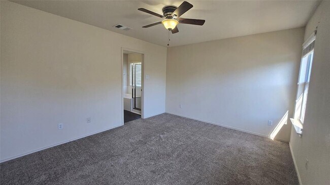 Building Photo - 703 Big Spring Dr