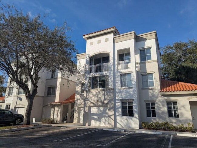 Building Photo - 11030 Legacy Dr