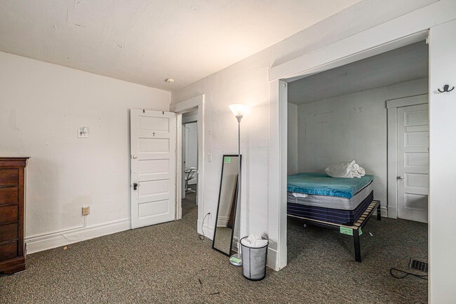 Building Photo - 1207 Prospect-