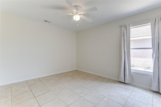 Building Photo - 610 Belvoir Dr