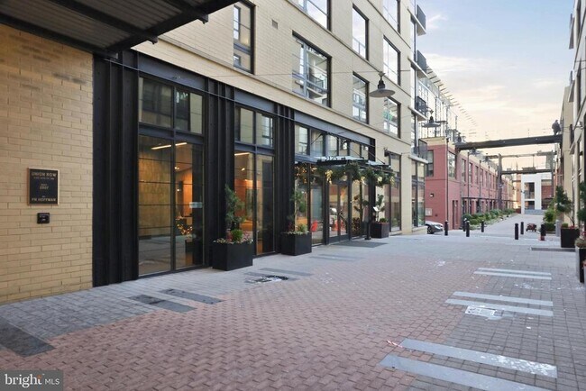 Building Photo - 2125 14th St NW