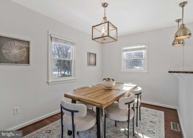 Building Photo - 2509 Oberlin Dr