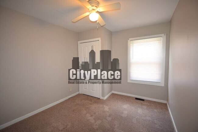 Building Photo - 137 S Catherwood Ave