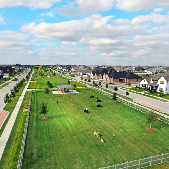 Building Photo - 1725 Friendship Ln