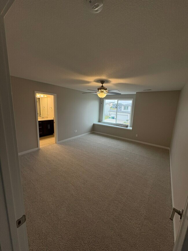 Building Photo - 16314 Springbrook Trl