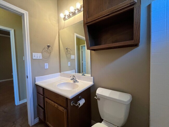 Building Photo - 3140 Breton St